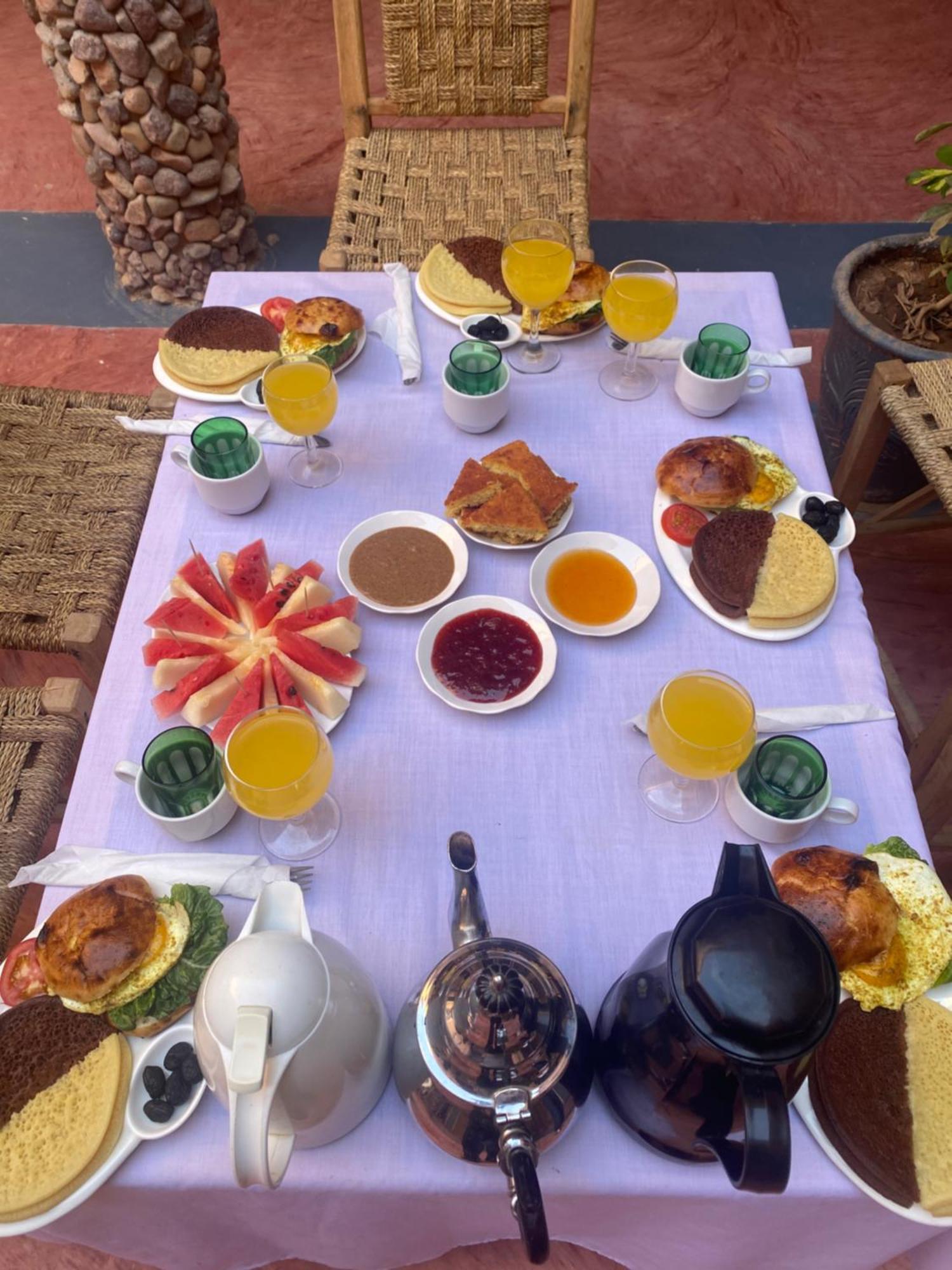 Riad Nkob Esterno foto
