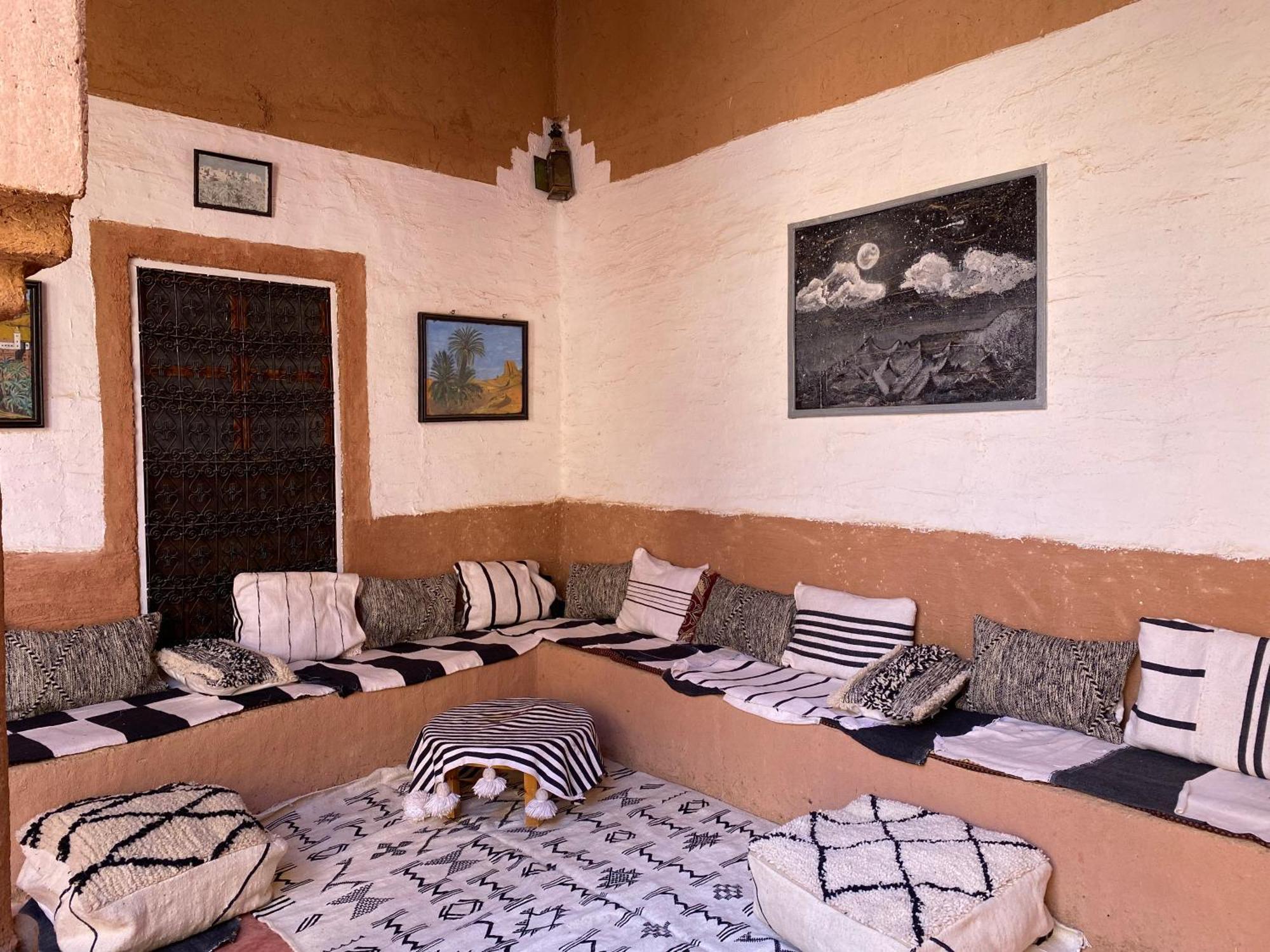Riad Nkob Esterno foto