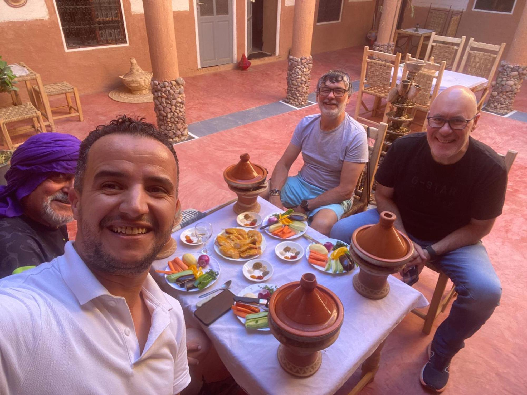 Riad Nkob Esterno foto