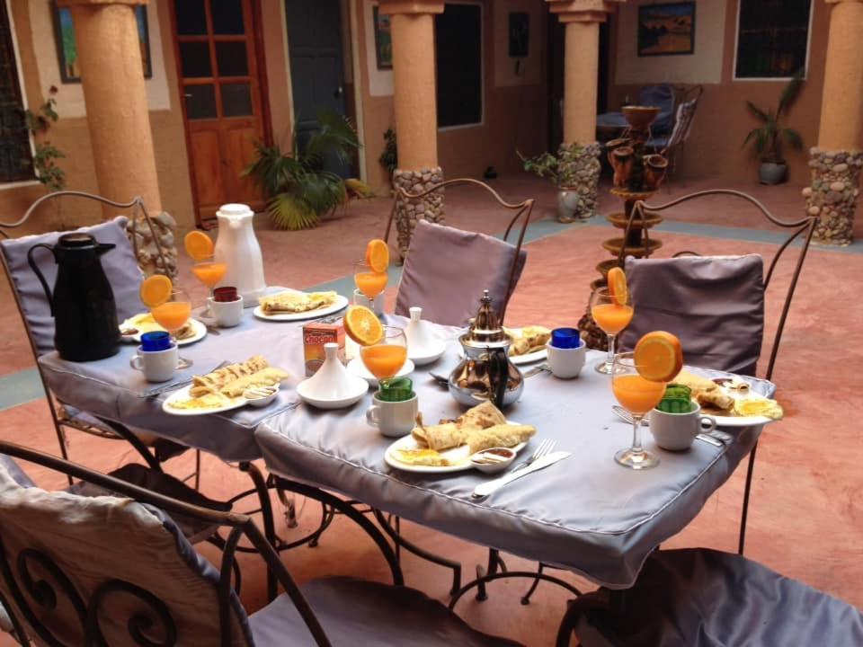 Riad Nkob Esterno foto